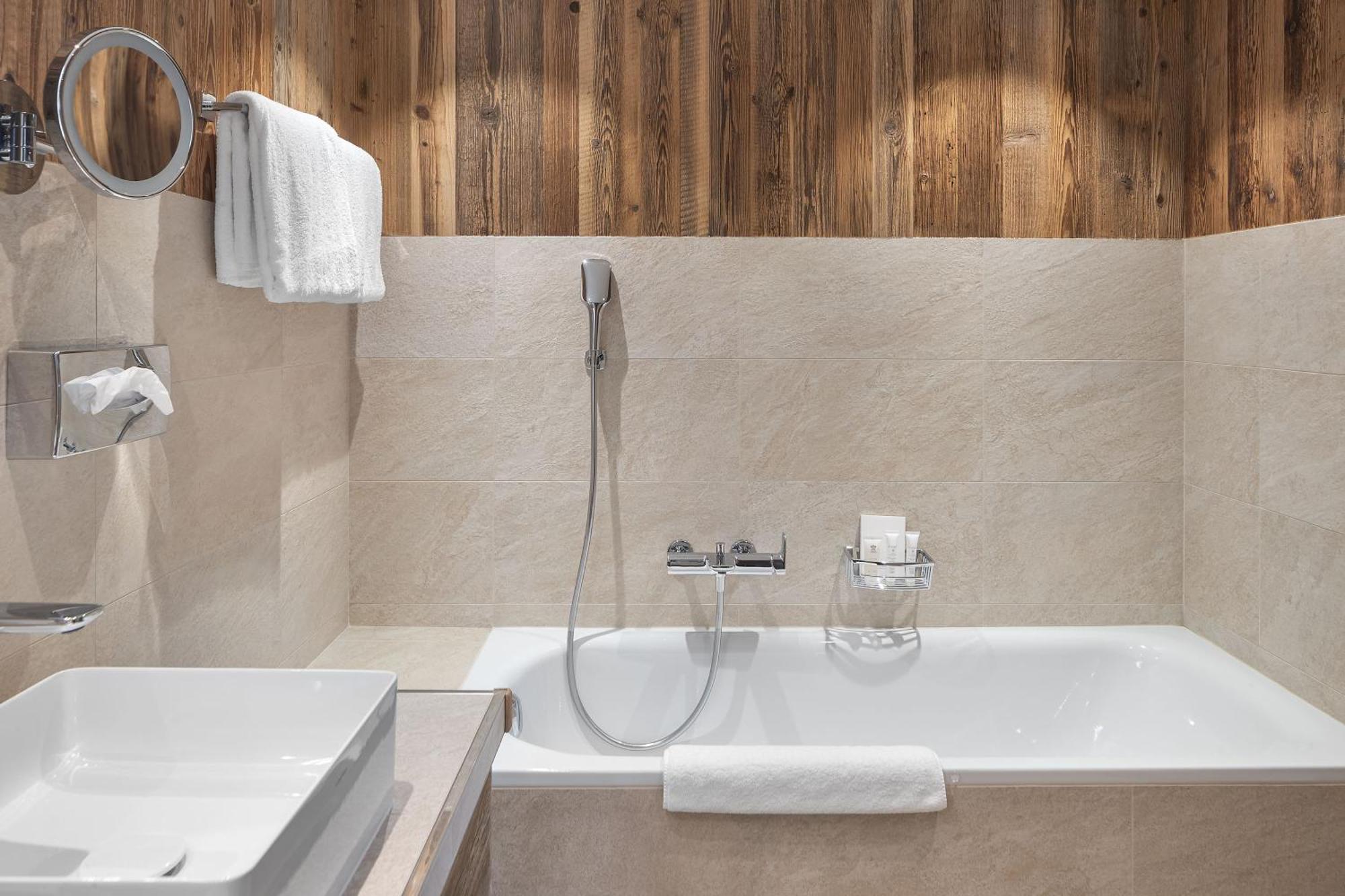 Aida Hotel & Spa - "Adults Only" Relais & Chateaux 크란스몬타나 외부 사진